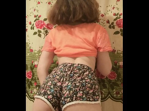 ❤️ Секси млада мадама сваля шортите си пред камерата. Красиво порно в bg.fulldesisex.ru ️❤